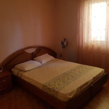 Mulla Apartaments شقة *